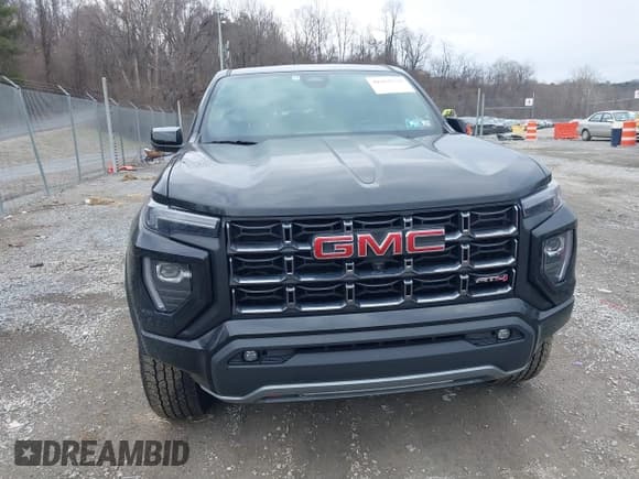 ✅ 2023 GMC Canyon 4WD AT4 • VIN: 1GTP6DEK9P1151776 • Lot: 41655533. Listed on IAAI with 11,750 mi. Free auction sales archive from the USA and detailed vehicle history report at DreamBid. Image 12.
