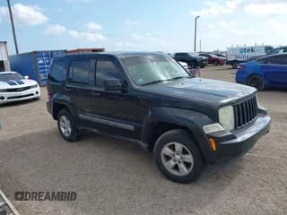 ✅ 2011 Jeep Liberty Sport • VIN: 1J4PP2GK9BW530720 • Lot: 43707594. Wystawiony na IAAI z przebiegiem 156 731 mil. Bezpłatny archiwum sprzedaży aukcyjnych z USA i szczegółowy raport historii pojazdu na DreamBid. Zdjęcie 1.