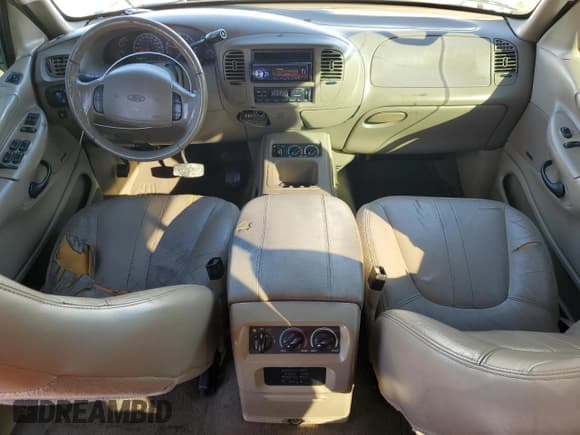✅ 2001 Ford Expedition Eddie Bauer • VIN: 1FMRU17L21LA59595 • Lot: 43189475. Listed on Copart with 246,944 mi. Free auction sales archive from the USA and detailed vehicle history report at DreamBid. Image 8.