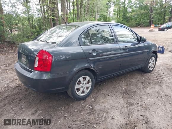 ✅ 2010 Hyundai Accent GLS • VIN: KMHCN4AC8AU463489 • Лот: 42457405. Опубликован ранее на IAAI с пробегом 164 803 миль. Бесплатный доступ к архиву аукционных продаж из США и подробный отчёт об истории автомобиля на DreamBid. Изображение 4.