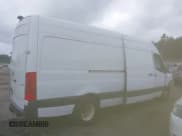 ✅ 2019 Freightliner Sprinter • VIN: WDRPF1CD2KT010175 • Lot: 42735907. Wystawiony na IAAI z przebiegiem 62 210 mil. Bezpłatny archiwum sprzedaży aukcyjnych z USA i szczegółowy raport historii pojazdu na DreamBid. Zdjęcie 14.