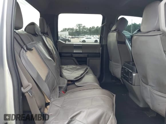 ✅ 2018 Ford F-250 XL • VIN: 1FT7W2B60JEB67733 • Lot: 43424363. Listed on IAAI with 113,564 mi. Free auction sales archive from the USA and detailed vehicle history report at DreamBid. Image 8.