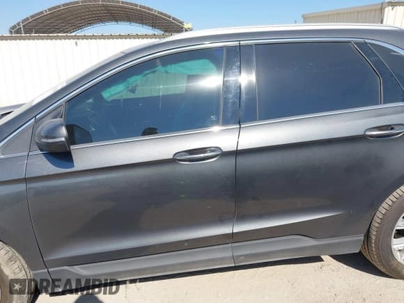 ✅ 2020 Ford Edge Titanium • VIN: 2FMPK3K9XLBA98670 • Lot: 43331908. Wystawiony na IAAI z przebiegiem 71 106 mil. Bezpłatny archiwum sprzedaży aukcyjnych z USA i szczegółowy raport historii pojazdu na DreamBid. Zdjęcie 14.