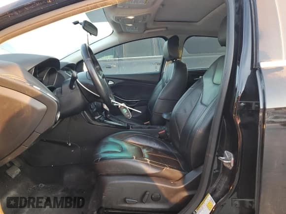 ✅ 2018 Ford Focus Titanium • VIN: 1FADP3N24JL283274 • Лот: 82455005. Опубликован ранее на Copart с пробегом 163 477 миль. Бесплатный доступ к архиву аукционных продаж из США и подробный отчёт об истории автомобиля на DreamBid. Изображение 7.