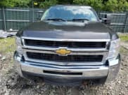 ✅ 2010 Chevrolet Silverado 2500HD LT • VIN: 1GC5KXBG3AZ170725 • Lot: 63508814. Wystawiony na Copart z przebiegiem 118 368 mil. Bezpłatny archiwum sprzedaży aukcyjnych z USA i szczegółowy raport historii pojazdu na DreamBid. Zdjęcie 5.
