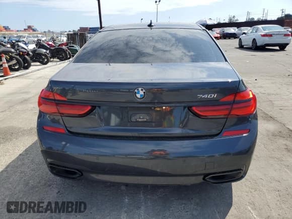 ✅ 2017 BMW 7 Series 740i • VIN: WBA7E2C38HG740803 • Lot: 81501205. Listed on Copart with Not provided. Free auction sales archive from the USA and detailed vehicle history report at DreamBid. Image 6.