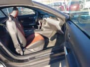 ✅ 2017 Ford Mustang GT Premium • VIN: 1FATP8FFXH5316920 • Lot: 40822348. Wystawiony na IAAI z przebiegiem 18 983 mil. Bezpłatny archiwum sprzedaży aukcyjnych z USA i szczegółowy raport historii pojazdu na DreamBid. Zdjęcie 5.