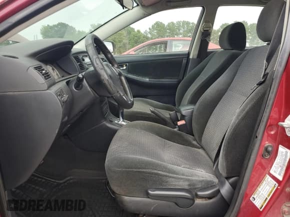 ✅ 2005 Toyota Corolla CE • VIN: 1NXBR32E55Z396544 • Lot: 61924175. Listed on Copart with 299,999 mi. Free auction sales archive from the USA and detailed vehicle history report at DreamBid. Image 7.