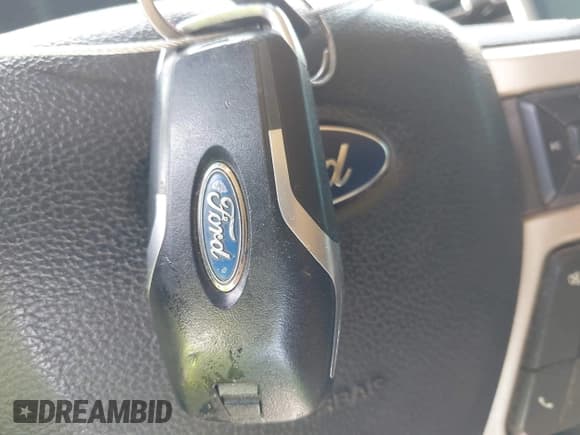 ✅ 2015 Ford F-150 XLT • VIN: 1FTEW1EG0FFA99005 • Lot: 42562881. Wystawiony na IAAI z przebiegiem 176 139 mil. Bezpłatny archiwum sprzedaży aukcyjnych z USA i szczegółowy raport historii pojazdu na DreamBid. Zdjęcie 11.