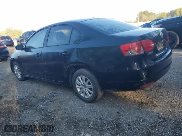 ✅ 2013 Volkswagen Jetta S • VIN: 3VWDK7AJ2DM318388 • Lot: 83927105. Listed on Copart with 217,351 mi. Free auction sales archive from the USA and detailed vehicle history report at DreamBid. Image 2.