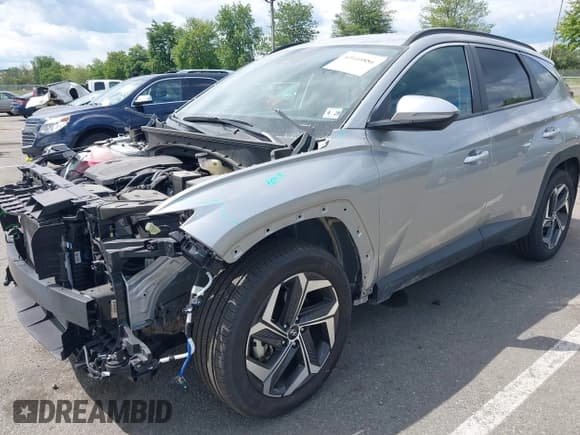 ✅ 2024 Hyundai Tucson SEL • VIN: 5NMJFCDEXRH405483 • Lot: 43110886. Listed on IAAI with 15,234 mi. Free auction sales archive from the USA and detailed vehicle history report at DreamBid. Image 18.
