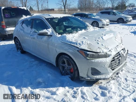 2019 Hyundai Veloster Premium with VIN KMHTG6AFXKU018415, listed as a IAAI auction lot 41575175 with 71,978 mi miles and . Bid and sale history available at DreamBid. Image 1.