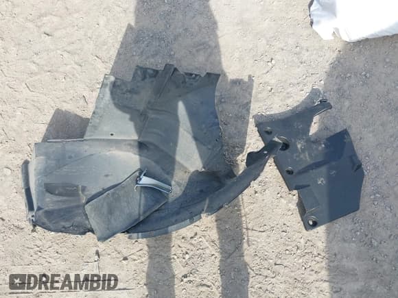 ✅ 2013 Buick Enclave Leather • VIN: 5GAKVCKD6DJ186656 • Lot: 42362785. Listed on IAAI with 197,021 mi. Free auction sales archive from the USA and detailed vehicle history report at DreamBid. Image 12.