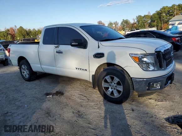 ✅ 2017 Nissan Titan S • VIN: 1N6AA1CK5HN568292 • Lot: 85013804. Wystawiony na Copart z przebiegiem 71 770 mil. Bezpłatny archiwum sprzedaży aukcyjnych z USA i szczegółowy raport historii pojazdu na DreamBid. Zdjęcie 4.