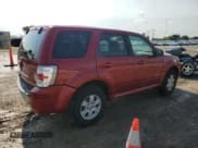 ✅ 2008 Mercury Mariner • VIN: 4M2CU81128KJ17158 • Lot: 63033334. Wystawiony na Copart z przebiegiem 174 624 mil. Bezpłatny archiwum sprzedaży aukcyjnych z USA i szczegółowy raport historii pojazdu na DreamBid. Zdjęcie 3.