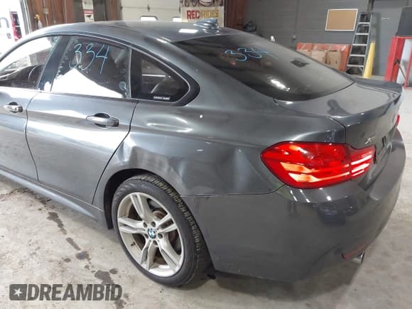 ✅ 2017 BMW 4 Series 440i xDrive • VIN: WBA4E5C52HG188740 • Lot: 42370465. Listed on IAAI with 113,392 mi. Free auction sales archive from the USA and detailed vehicle history report at DreamBid. Image 6.