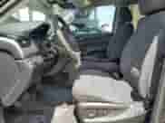 2019 Chevrolet Tahoe Commercial с VIN 1GNLCDEC6KR293214, выставлен на аукционе Copart как лот 62686185 с пробегом 80 255 миль миль и Чистый • Clean title. История ставок и продаж доступна на DreamBid. Изображение 7.