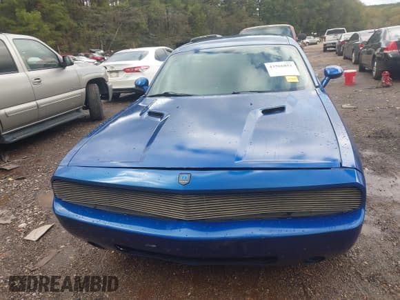 ✅ 2012 Dodge Challenger SXT Plus • VIN: 2C3CDYAGXCH180300 • Lot: 43566851. Listed on IAAI with 251,028 mi. Free auction sales archive from the USA and detailed vehicle history report at DreamBid. Image 12.