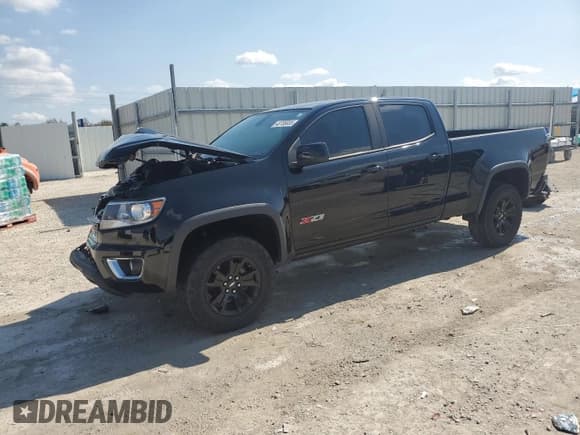 ✅ 2019 Chevrolet Colorado 4WD Z71 • VIN: 1GCGTDEN6K1200508 • Лот: 43795855. Опубликован ранее на Copart с пробегом 40 419 миль. Бесплатный доступ к архиву аукционных продаж из США и подробный отчёт об истории автомобиля на DreamBid. Изображение 1.