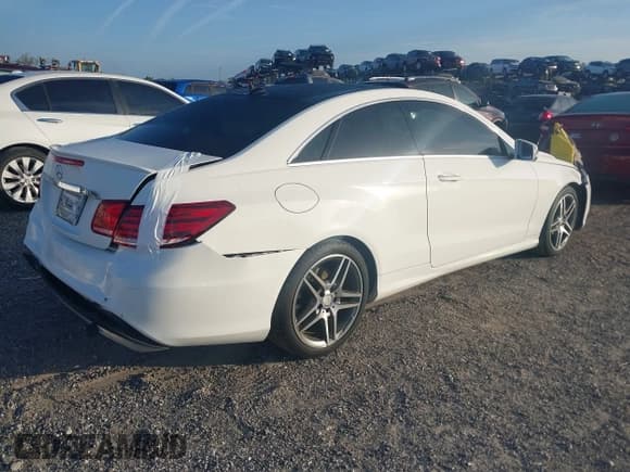 ✅ 2016 Mercedes-Benz E 400 • VIN: WDDKJ6FB3GF322906 • Lot: 41711553. Listed on IAAI with 59,833 mi. Free auction sales archive from the USA and detailed vehicle history report at DreamBid. Image 4.