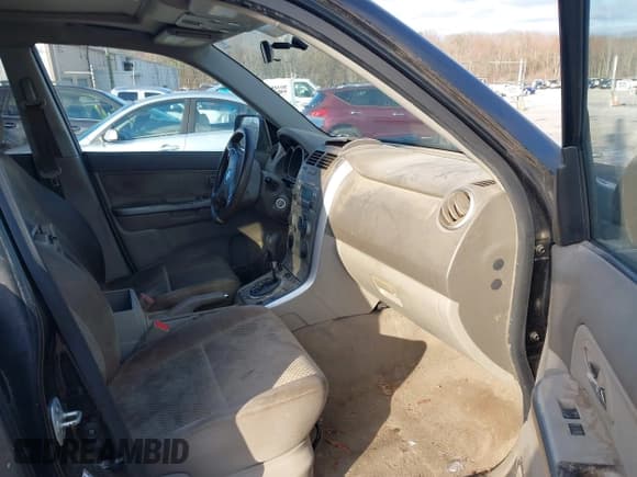 ✅ 2010 Suzuki Grand Vitara XSport • VIN: JS3TE0D4XA4100453 • Lot: 41603012. Listed on IAAI with 210,039 mi. Free auction sales archive from the USA and detailed vehicle history report at DreamBid. Image 5.