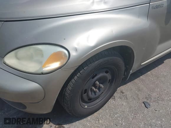 ✅ 2004 Chrysler PT Cruiser • VIN: 3C4FY48B44T293555 • Lot: 42932686. Wystawiony na IAAI z przebiegiem 196 785 mil. Bezpłatny archiwum sprzedaży aukcyjnych z USA i szczegółowy raport historii pojazdu na DreamBid. Zdjęcie 6.