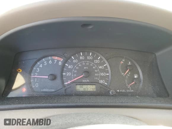 ✅ 2005 Toyota Corolla LE • VIN: 2T1BR32E35C872288 • Лот: 71811525. Опубликован ранее на Copart с пробегом 169 178 миль. Бесплатный доступ к архиву аукционных продаж из США и подробный отчёт об истории автомобиля на DreamBid. Изображение 9.