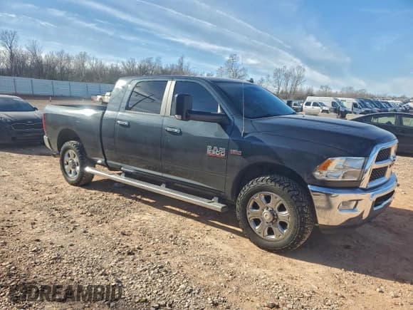 ✅ 2017 Ram 2500 • VIN: 3C6UR4MJ3HG744160 • Лот: 96611655. Опубликован ранее на Copart с пробегом 127 184 миль. Бесплатный доступ к архиву аукционных продаж из США и подробный отчёт об истории автомобиля на DreamBid. Изображение 4.
