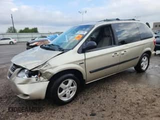2005 Dodge Caravan SXT with VIN 1D4GP45RX5B311118, listed as a Copart auction lot 69861705 with Not provided miles and Salvage title. Bid and sale history available at DreamBid. Image 1.