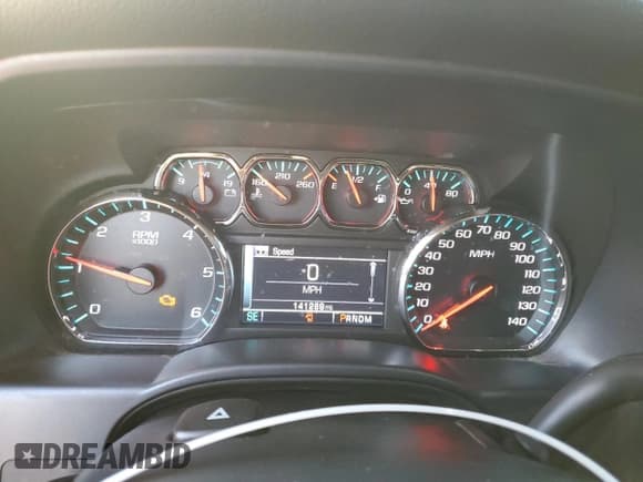 ✅ 2015 Chevrolet Silverado 1500 LT • VIN: 3GCUKREC7FG466807 • Лот: 79214884. Опубликован ранее на Copart с пробегом 141 289 миль. Бесплатный доступ к архиву аукционных продаж из США и подробный отчёт об истории автомобиля на DreamBid. Изображение 9.