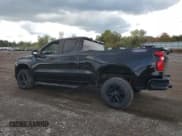 ✅ 2019 Chevrolet Silverado 1500 Custom Trail Boss • VIN: 1GCRYCEF8KZ402961 • Lot: 83939115. Wystawiony na Copart z przebiegiem 87 615 mil. Bezpłatny archiwum sprzedaży aukcyjnych z USA i szczegółowy raport historii pojazdu na DreamBid. Zdjęcie 2.