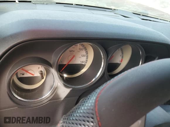 ✅ 2009 Dodge Challenger SE • VIN: 2B3LJ44V69H515764 • Lot: 42768655. Wystawiony na Copart z przebiegiem Nie podano. Bezpłatny archiwum sprzedaży aukcyjnych z USA i szczegółowy raport historii pojazdu na DreamBid. Zdjęcie 9.