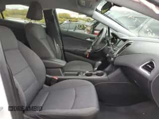 2019 Chevrolet Cruze LT с VIN 1G1BE5SM1K7131139, выставлен на аукционе Copart как лот 63574142 с пробегом 32 906 миль миль и . История ставок и продаж доступна на DreamBid. Изображение 5.