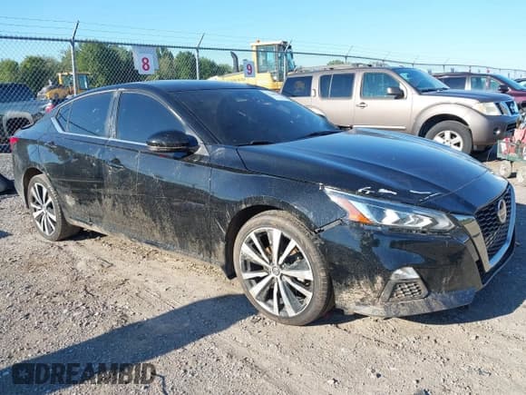 ✅ 2021 Nissan Altima SR • VIN: 1N4BL4CW3MN422639 • Lot: 43119888. Listed on IAAI with 37,979 mi. Free auction sales archive from the USA and detailed vehicle history report at DreamBid. Image 1.