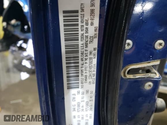 ✅ 2009 Dodge 1500 SLT • VIN: 1D3HV18T49S768288 • Lot: 87833405. Wystawiony na Copart z przebiegiem 158 058 mil. Bezpłatny archiwum sprzedaży aukcyjnych z USA i szczegółowy raport historii pojazdu na DreamBid. Zdjęcie 12.