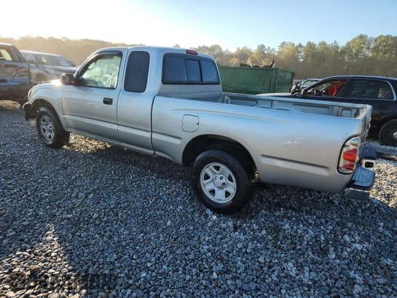 ✅ 2004 Toyota Tacoma • VIN: 5TEVL52N34Z465445 • Lot: 87235665. Listed on Copart with 246,424 mi. Free auction sales archive from the USA and detailed vehicle history report at DreamBid. Image 2.