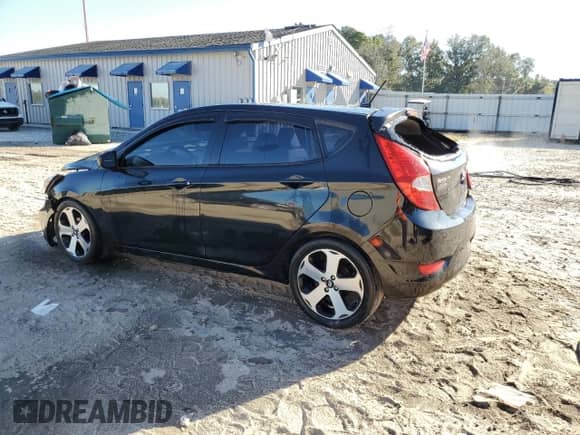 2017 Hyundai Accent SE with VIN KMHCT5AE9HU315777, listed as a Copart auction lot 86477445 with 135,250 mi miles and Salvage title. Bid and sale history available at DreamBid. Image 2.
