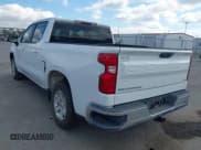✅ 2019 Chevrolet Silverado 1500 LT • VIN: 1GCPWCEK5KZ324570 • Lot: 43688495. Wystawiony na IAAI z przebiegiem 131 098 mil. Bezpłatny archiwum sprzedaży aukcyjnych z USA i szczegółowy raport historii pojazdu na DreamBid. Zdjęcie 3.