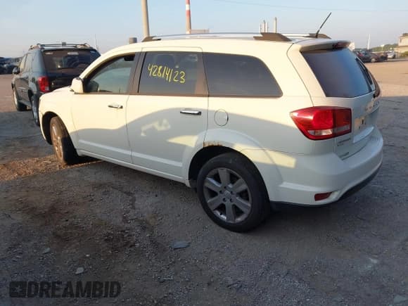 ✅ 2011 Dodge Journey R/T • VIN: 3D4PH6FG8BT570836 • Лот: 42814123. Опубликован ранее на IAAI с пробегом 235 750 миль. Бесплатный доступ к архиву аукционных продаж из США и подробный отчёт об истории автомобиля на DreamBid. Изображение 3.