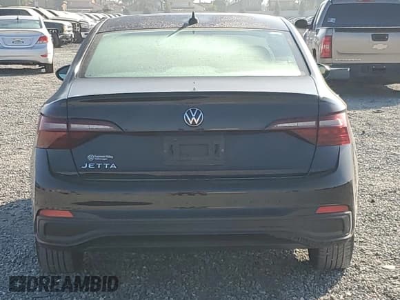 ✅ 2022 Volkswagen Jetta S • VIN: 3VWCM7BU0NM021023 • Lot: 85755845. Listed on Copart with 30,781 mi. Free auction sales archive from the USA and detailed vehicle history report at DreamBid. Image 6.
