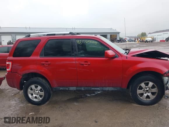 ✅ 2010 Ford Escape Limited • VIN: 1FMCU0E78AKA55580 • Lot: 43377224. Listed on IAAI with 226,627 mi. Free auction sales archive from the USA and detailed vehicle history report at DreamBid. Image 14.