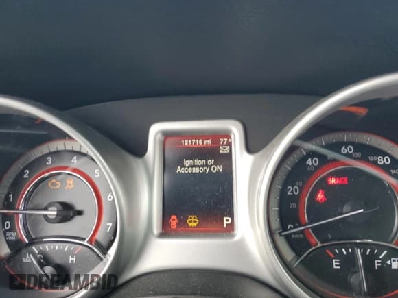 ✅ 2019 Dodge Journey SE • VIN: 3C4PDCBB5KT846097 • Lot: 81842295. Wystawiony na Copart z przebiegiem 121 716 mil. Bezpłatny archiwum sprzedaży aukcyjnych z USA i szczegółowy raport historii pojazdu na DreamBid. Zdjęcie 9.