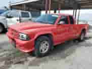 2004 Dodge Dakota Sport z VIN 1D7GL32K64S607803, wystawiony jako Copart lot #59599475 z przebiegiem 283 644 mil mil oraz Szkoda całkowita • Salvage title. Historia ofert i sprzedaży dostępna na DreamBid. Obrazek 1.