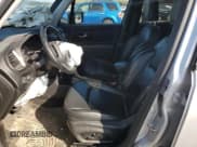 ✅ 2019 Jeep Renegade Limited • VIN: ZACNJBD16KPK05799 • Lot: 81591575. Wystawiony na Copart z przebiegiem 74 805 mil. Bezpłatny archiwum sprzedaży aukcyjnych z USA i szczegółowy raport historii pojazdu na DreamBid. Zdjęcie 7.