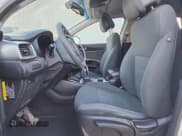 ✅ 2017 Kia Sorento LX • VIN: 5XYPGDA5XHG197339 • Lot: 92505135. Listed on Copart with 162,791 mi. Free auction sales archive from the USA and detailed vehicle history report at DreamBid. Image 7.