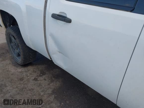 ✅ 2012 Chevrolet Silverado 2500HD LT • VIN: 1GC1KXC88CF116895 • Lot: 43722002. Listed on IAAI with 284,653 mi. Free auction sales archive from the USA and detailed vehicle history report at DreamBid. Image 17.