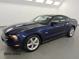 ✅ 2011 Ford Mustang GT Premium • VIN: 1ZVBP8CF8B5160617 • Лот: 90318535. Опубликован ранее на Copart с пробегом 29 492 миль. Бесплатный доступ к архиву аукционных продаж из США и подробный отчёт об истории автомобиля на DreamBid. Изображение 1.