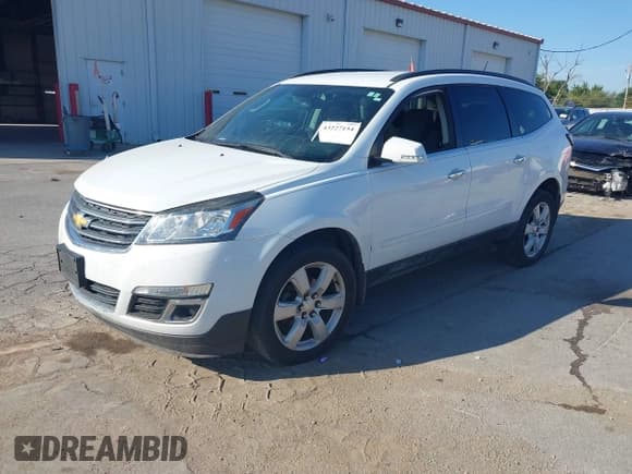 ✅ 2017 Chevrolet Traverse LT • VIN: 1GNKRGKD0HJ235034 • Lot: 43227154. Wystawiony na IAAI z przebiegiem Nie podano. Bezpłatny archiwum sprzedaży aukcyjnych z USA i szczegółowy raport historii pojazdu na DreamBid. Zdjęcie 17.