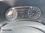 ✅ 2021 Nissan Sentra SR • VIN: 3N1AB8DV8MY223923 • Lot: 43125562. Wystawiony na IAAI z przebiegiem 14 261 mil. Bezpłatny archiwum sprzedaży aukcyjnych z USA i szczegółowy raport historii pojazdu na DreamBid. Zdjęcie 7.