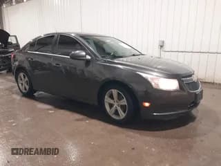 ✅ 2014 Chevrolet Cruze 2LT • VIN: 1G1PE5SB2E7304336 • Lot: 43667633. Listed on IAAI with 154,314 mi. Free auction sales archive from the USA and detailed vehicle history report at DreamBid. Image 1.